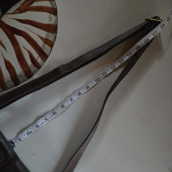 Fossil Metallic Silver Leather Messenger Bag - Picture 17 of 17